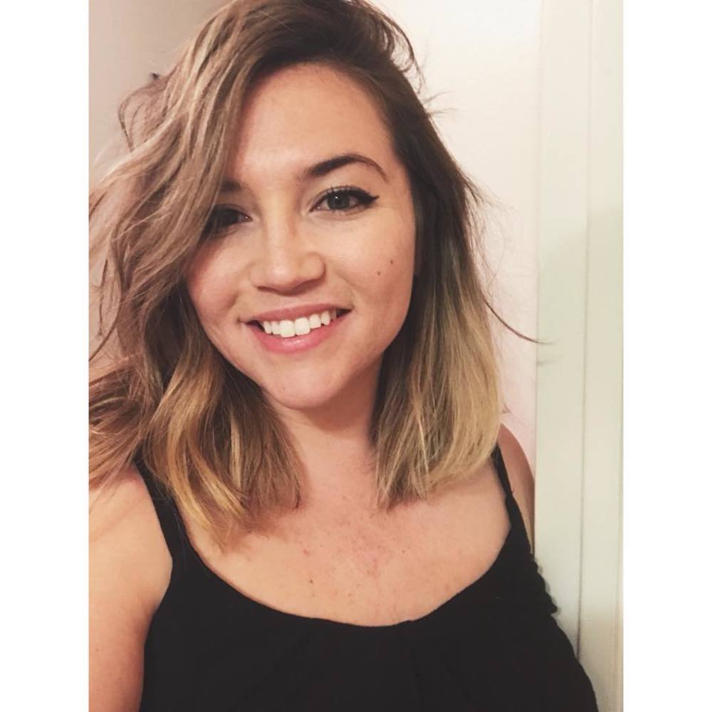 Meet your Posher, Caitlin